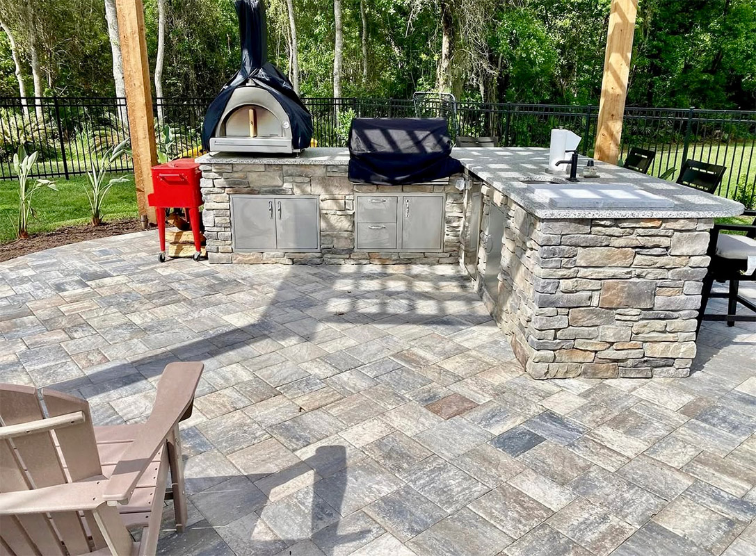 outdoor kitchen