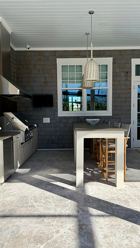 outdoor kitchen
